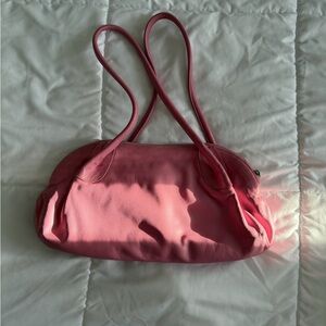 Vintage Canadian-Made Bubblegum Pink Genuine Leather Shoulder Bag (Y2K)